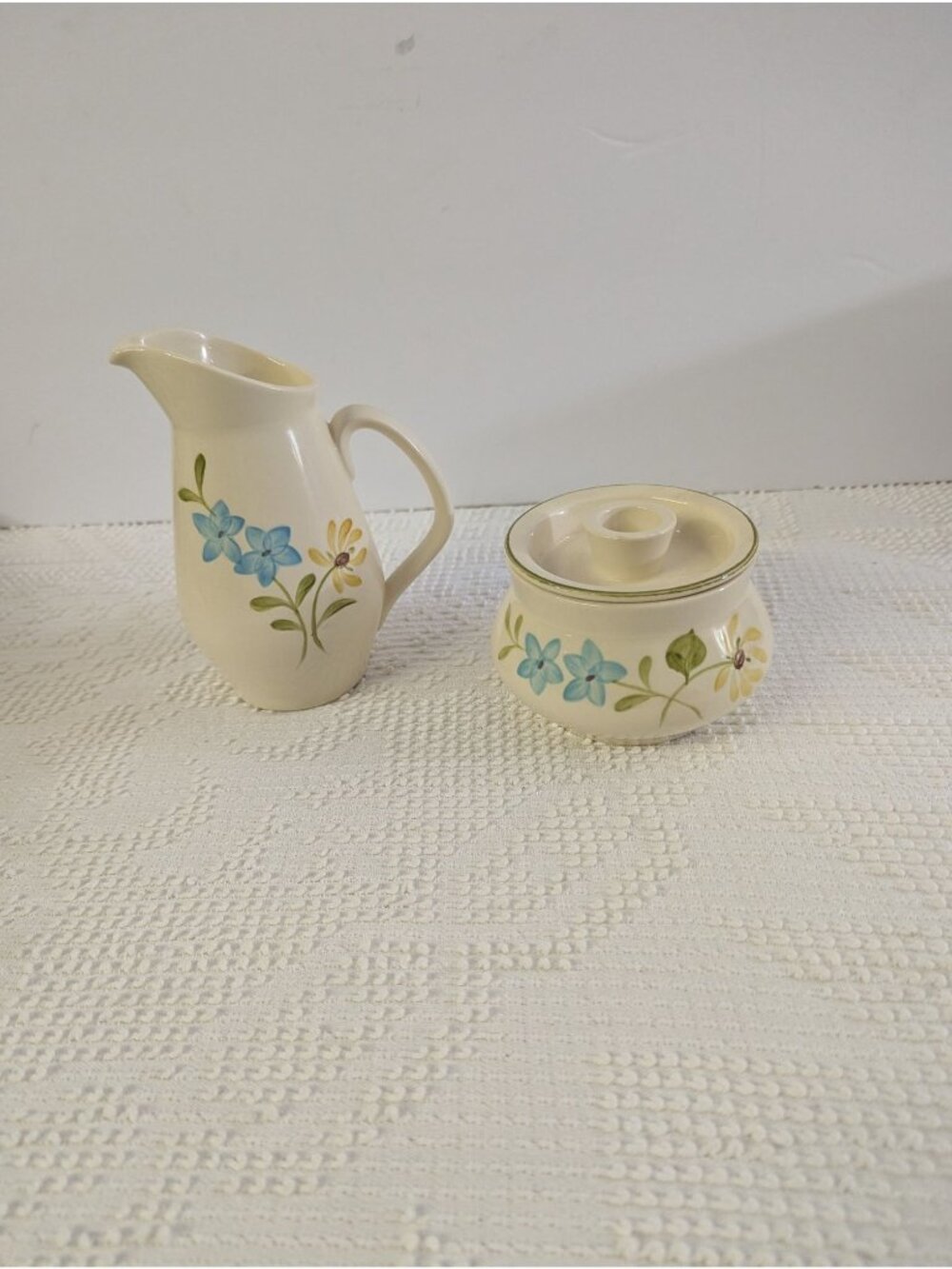 Vintage Franciscan DAISY Creamer Pitcher and Sugar Dish with Lid Pottery